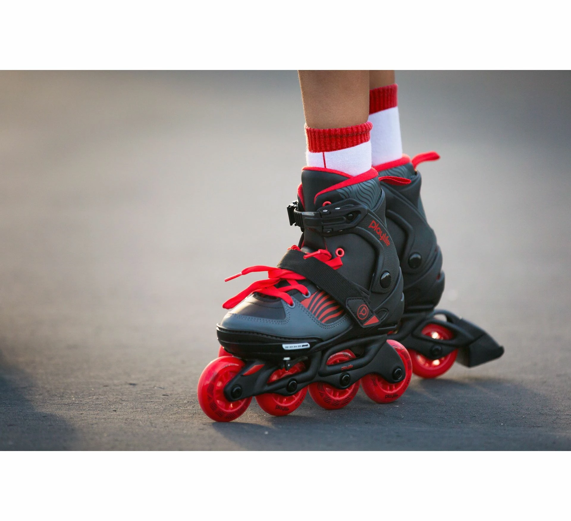 Playlife Dark Breeze Inline Skates Für Kinder (verstellbar) Schwarz - Rot - Grau 7 Playlife Dark Breeze Inline Skates Für Kinder (verstellbar) Schwarz - Rot - Grau – Bild 5