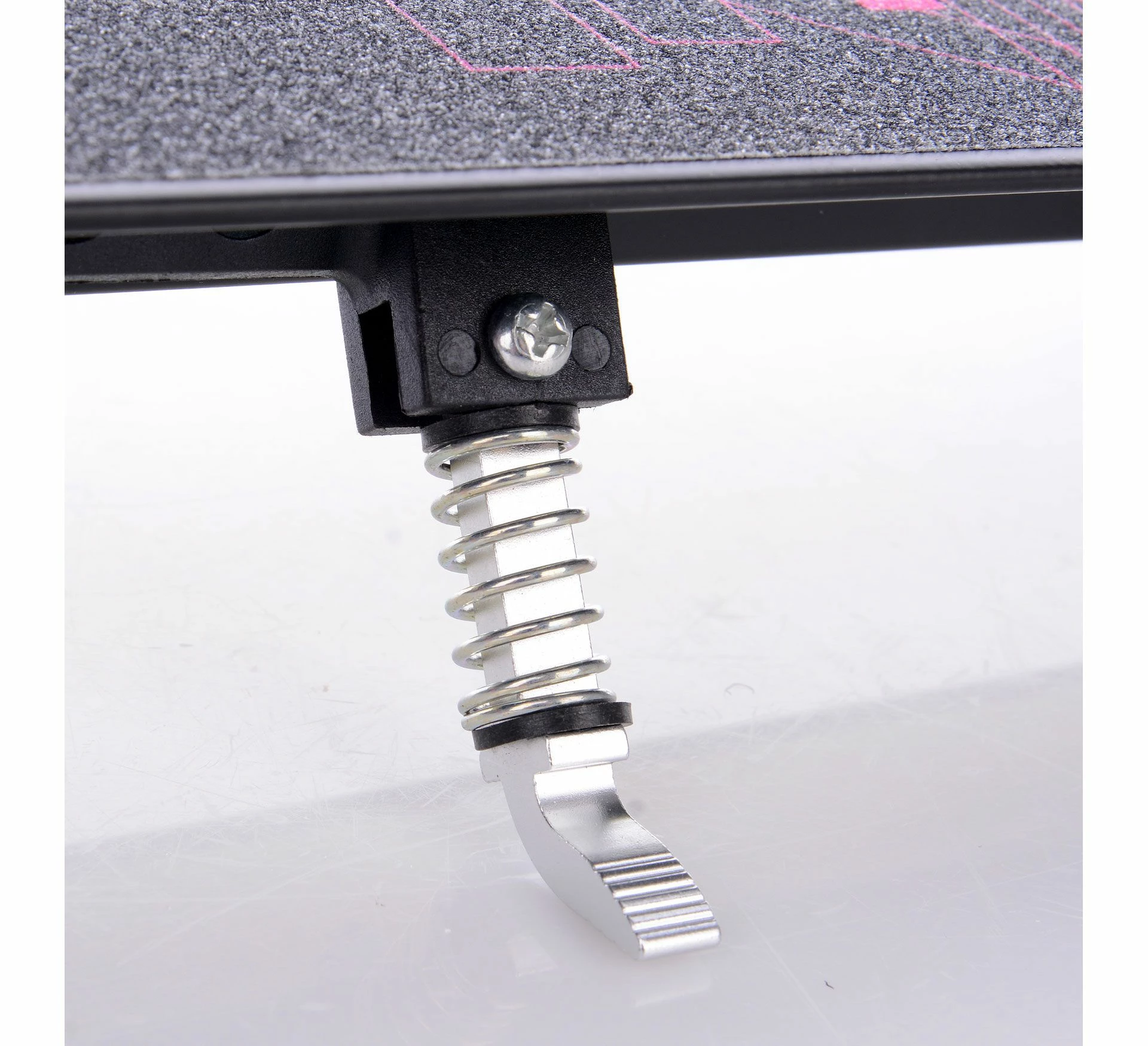 Tempish Nixin 145 Roller Schwarz - Rosa 8 Tempish Nixin 145 Roller Schwarz - Rosa – Bild 6